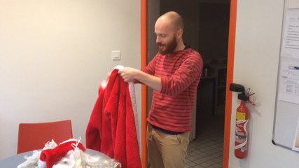 Joseph dans la peau du père Noël