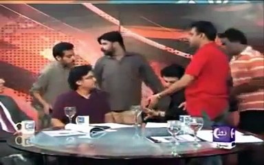 Fight Between Ajmal Wazir and Jan Achakzai