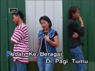 Sapa ??? Antara Dua - Angela Lata Jua