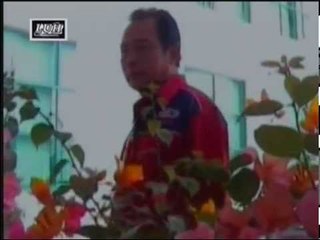 Nora - Christopher Kelly