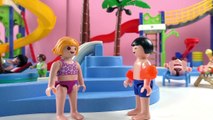 Playmobil film Nederlands – ONGELUK IN HET TINTI WATERPARK – Mark moet leren zwemmen
