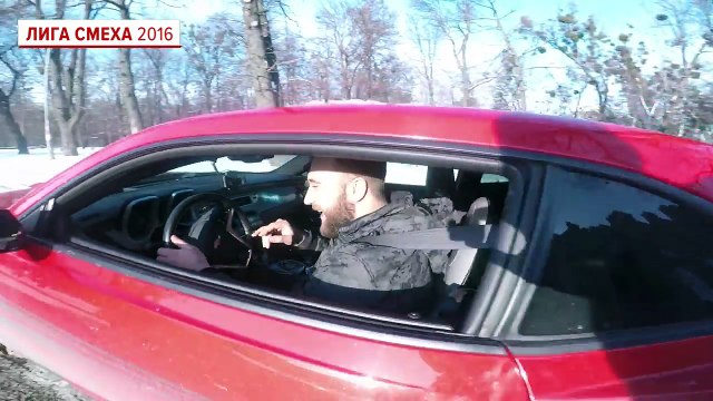 Лига Смеха Inside - Прогулка Расула Мирзаева с Русиком Ханумаком - Лига Смеха 2016