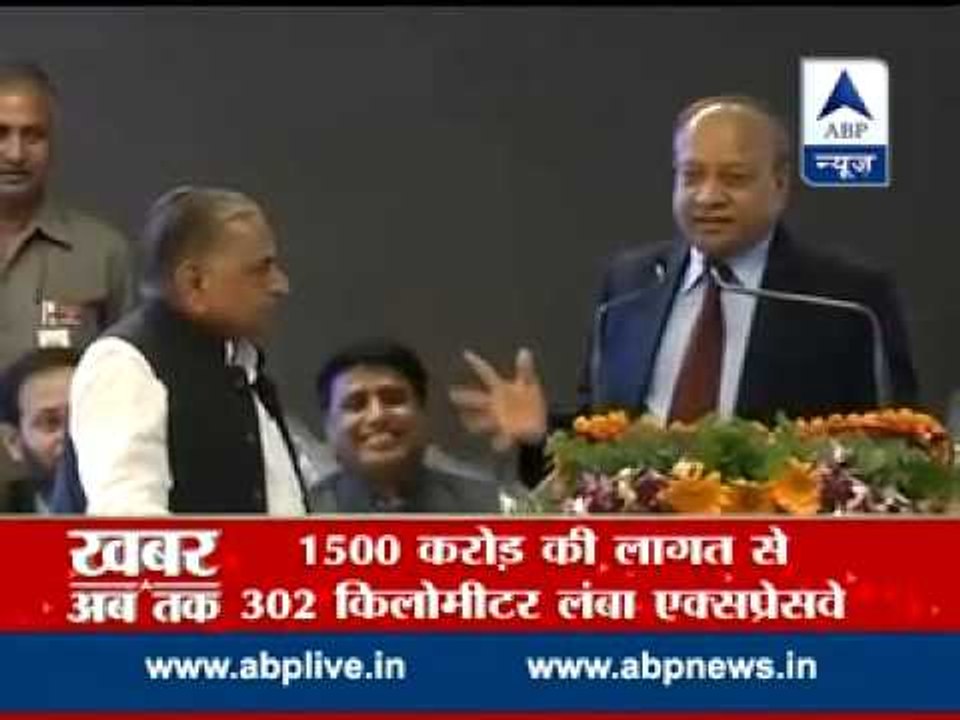 Mulayam pulls up Akhilesh govt for "slow pace of work" in UP
