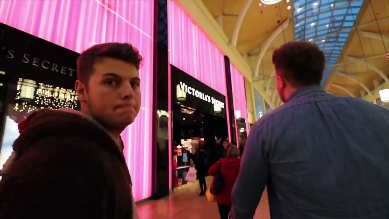Ben Phillips - Exposed playing with himself