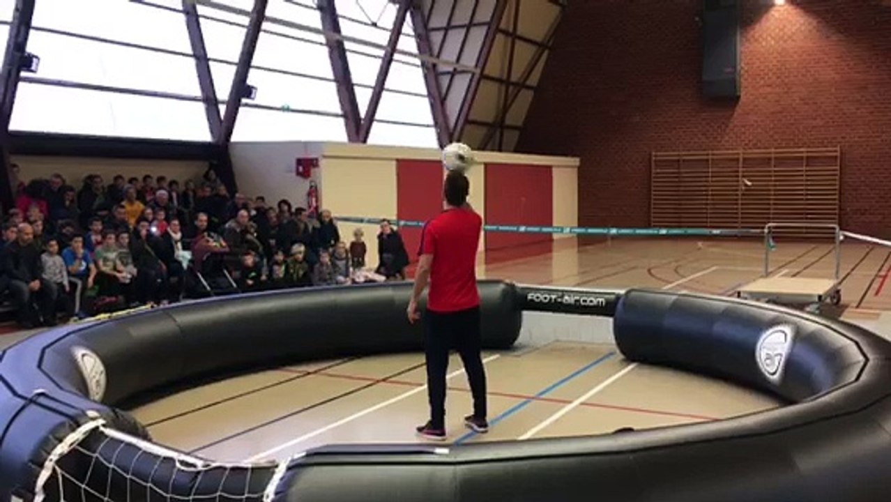 FREESTYLE FOOTBALL
