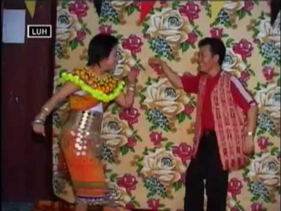 Joget Gaga Ati Nyambut Gawai - Wilson & Angela Lata Jua