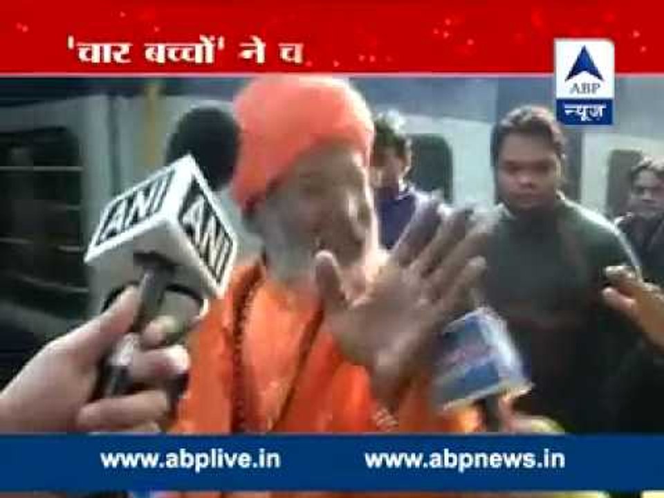Sakshi Maharaj runs from media persons l Says no notice received after pushing away mics