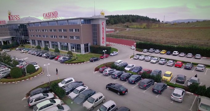 Στέλλα Καλατζή - Αλλάζω τρόπο ζωής - Stella Kalatzi - Allazο tropo zois - Official Video Clip