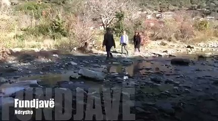 E Gëzofsh shtëpinë e re Valbona. Ti e meriton!! Shpresojmë që tani të mos vuash më. Ballsh, Dhjetor 2016.