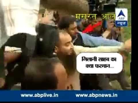 Masarat Alam waves Pakistani flag in Srinagar, raises Pro-Pakistan slogans