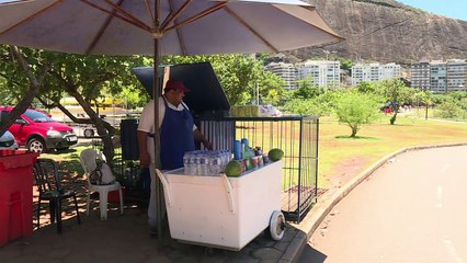 En un Rio golpeado por la crisis, no es tan feliz la Navidad