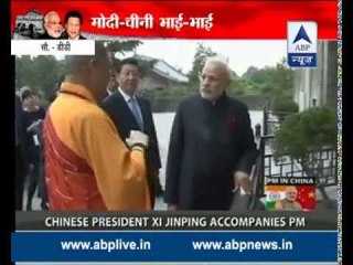 PM Modi visits Giant Wild Goose Pagoda in China