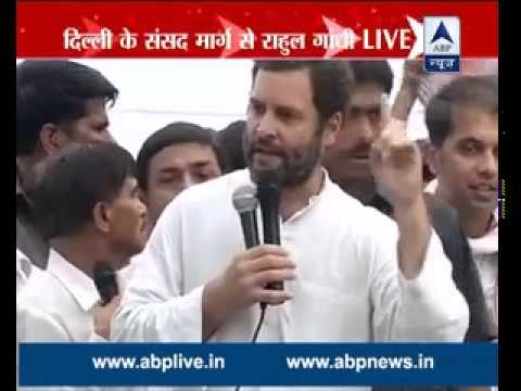 Rahul Gandhi addresses protesting MCD sanitation workers at Sansad marg