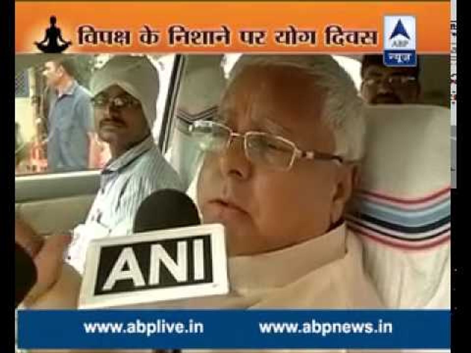 International Yoga Day: Lalu targets BJP Ministers, says they are faking it!