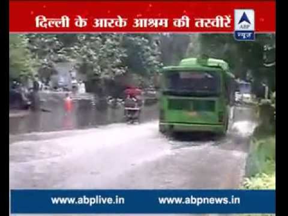 Rain brings relief from hot weather of Delhi