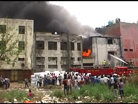 Fire broke out in a plastic factory in Delhi’s Mangolpuri, 20 fire fighter engines on spot