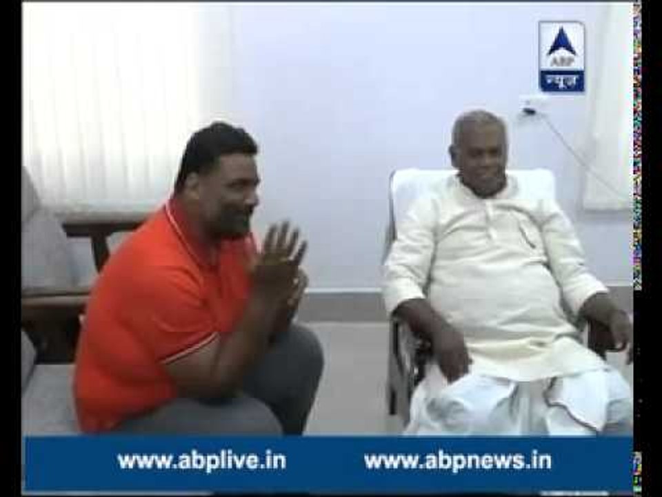 Manjhi meets Pappu Yadav; might join hands depending upon the seats won