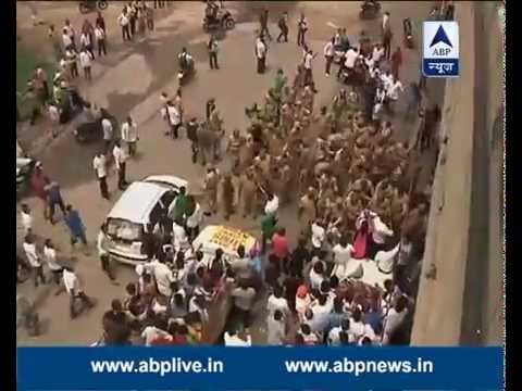 Jammu: Stone-pelting, lathicharge on protesters demanding AIIMS