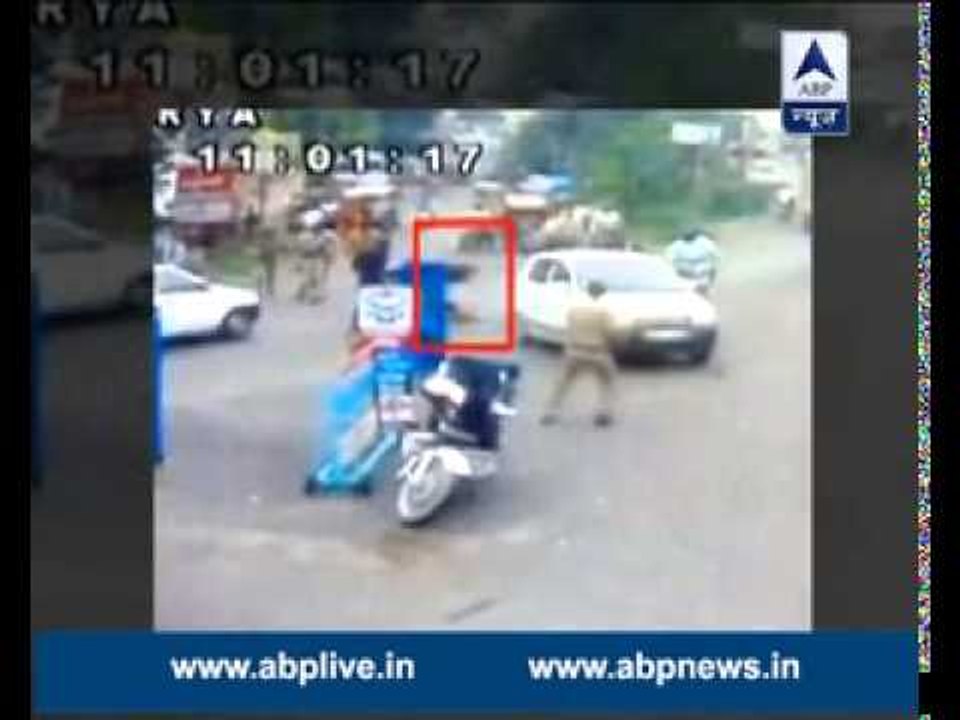 CCTV captures drunk driver run his car over SHO, Constable