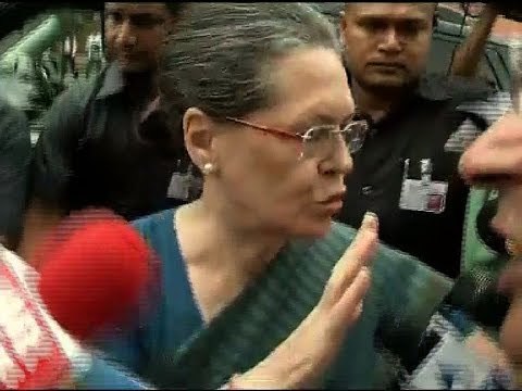 Sushma Swaraj expert in theatrics: Sonia Gandhi