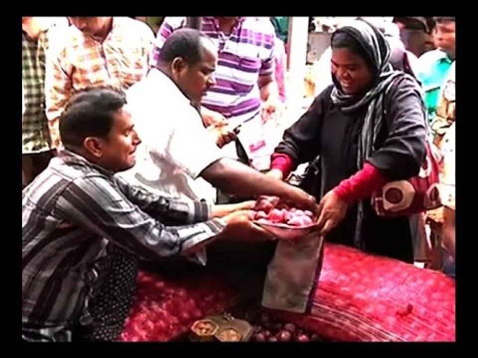 Identification card required in Hyderabad to buy subsidized onions from Government shops