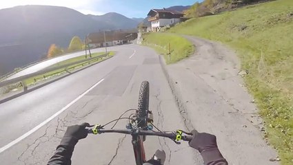 This Guy Makes 45-Minute Wheelies Look Easy