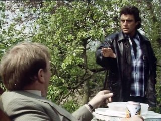 Lovejoy - S02E05 - Who Dares Sings