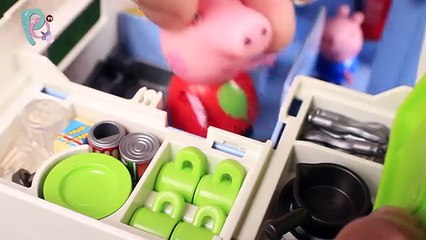 Peppa Pig Juguetes en Español  Peppa y George conducen una caravana ❤️