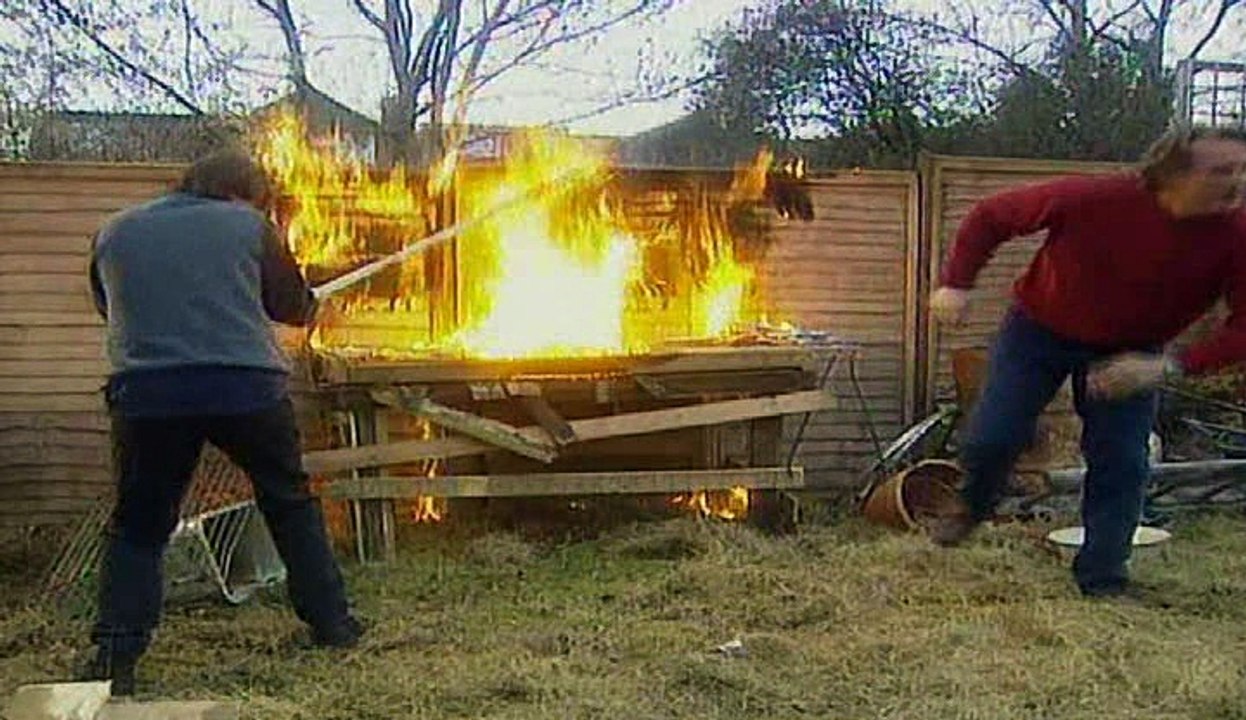 Men Behaving Badly - S05 - E07 - Home-Made Sauna