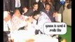 Bollywood star Ranveer Singh touches Mulayam Singh Yadav's feet at Safai Mahotsav