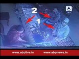 CCTV footage: Two men rob off gold chains from jewellery shop in broad daylight in Kanpur