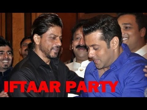 Shah Rukh Khan Salman Khan Hug Again at Baba Siddique's Iftaar Party