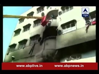 Thane: Fire Dept officials rescue people trapped inside the building