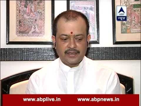 Spiritual leader Bhayyuji Maharaj speaks on politicians visit to drought-hit areas