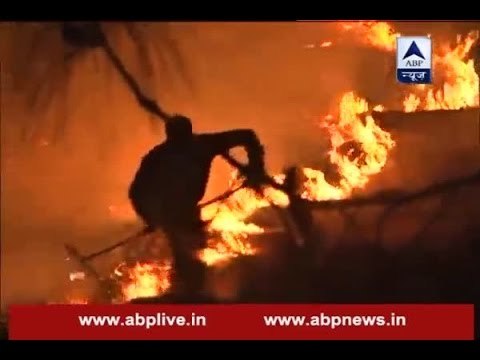 Uttarakhand: IAF's Mi-17 v5 lifts water from Bhimtal lake and sprays it over forest fire