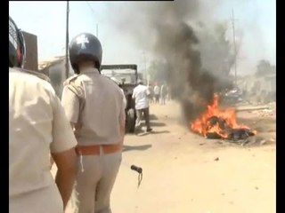 Vadodara: Clash between mob and police during demolition drive