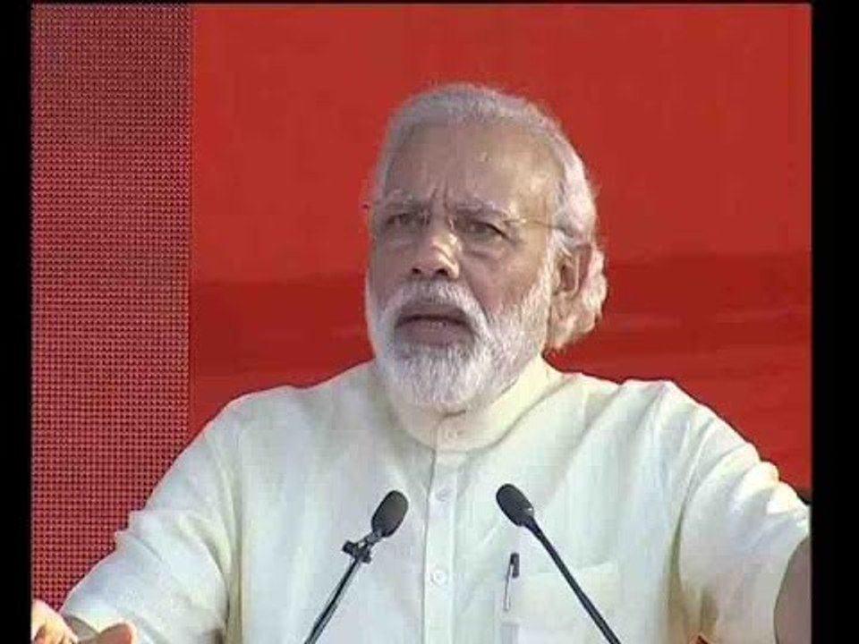 This country is changing, but some minds are not, PM Modi attacks Congress indirectly