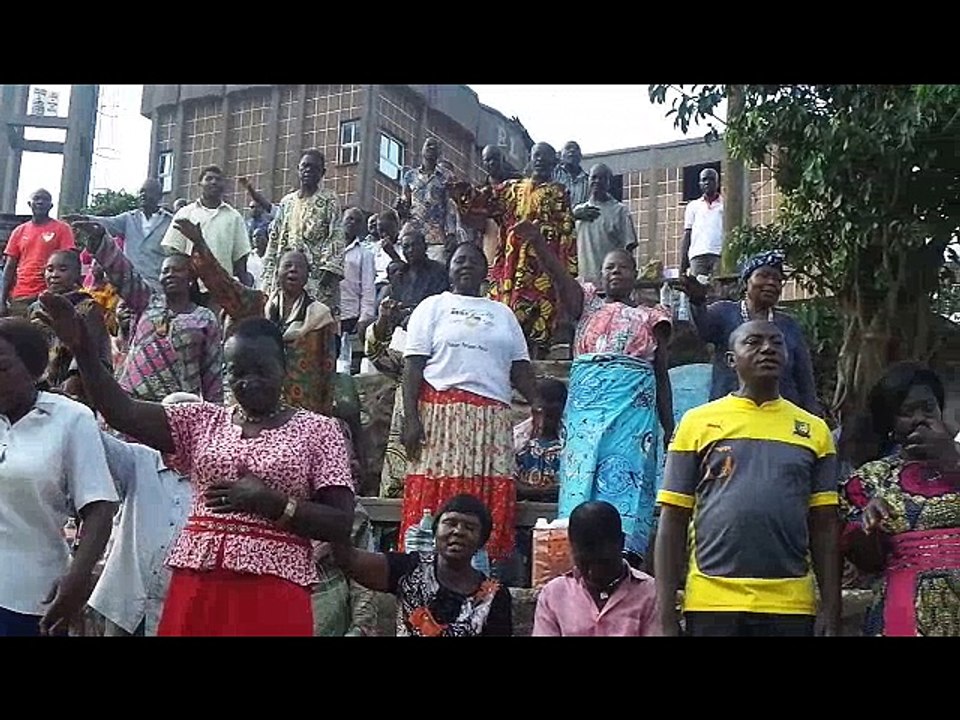 Bureau Lumière lieu d'amour et de paix (Chant)