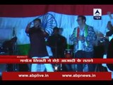 Bhojpuri singer-turned-politician Manoj Tiwari performs in JNU on Independence Day