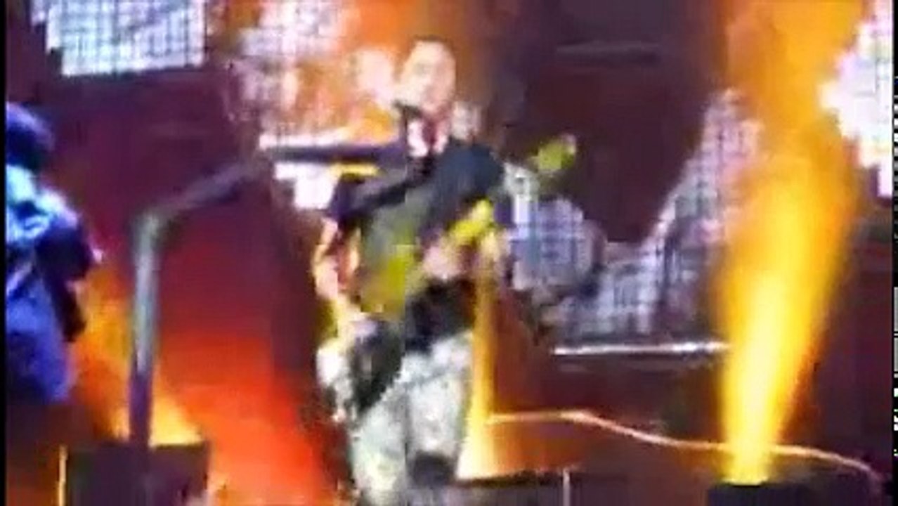 Muse - MK Ultra, Rock for People Festival, 07/05/2010