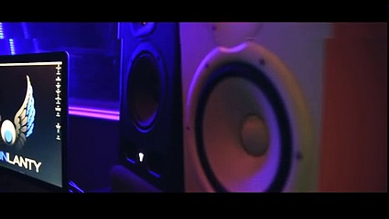 Young Lito - Wait A Minute (Freestyle)