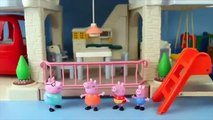 Peppa Pig Play Doh Bugs and New House Peppa Pig Park Playground DisneyCarToys