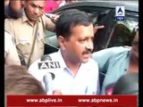 OROP Suicide: Delhi CM Arvind Kejriwal waits outside hospital
