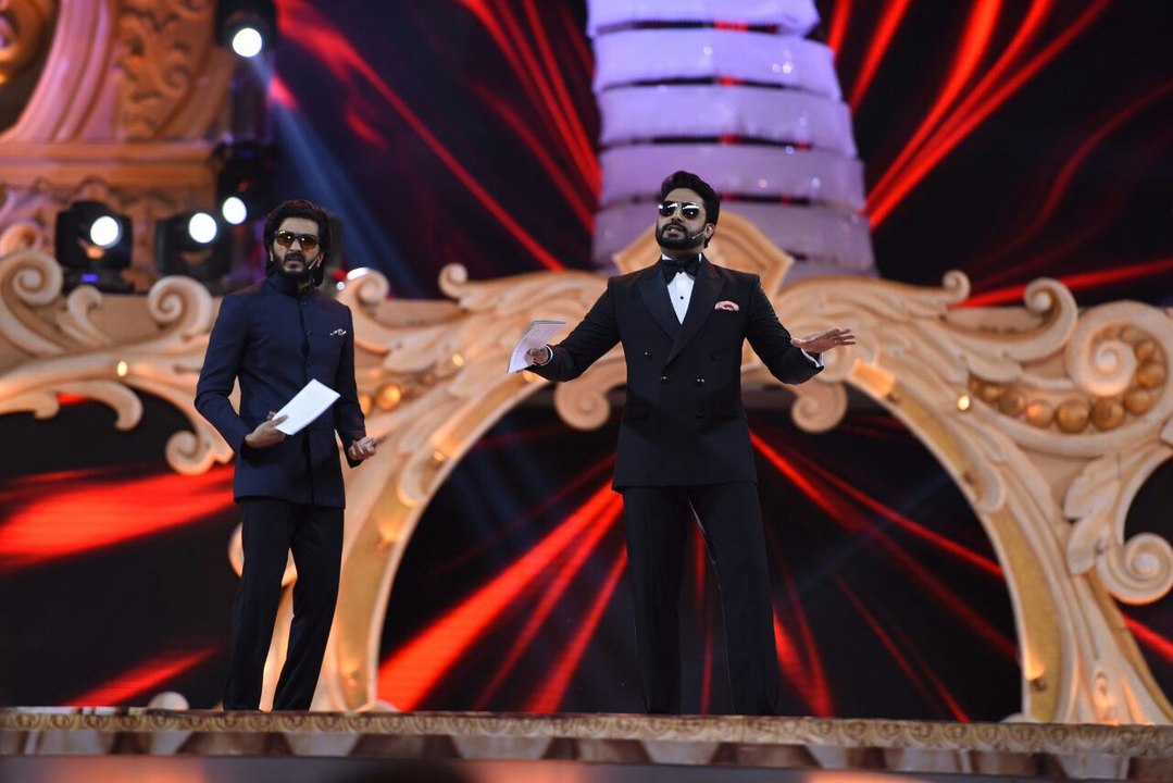 Best Moments : Salman Khan Shahrukh Khan Aishwarya Rai I Sansui Colors Stardust Awards 2016