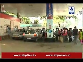 Download Video: Petrol pumps still not dispensing cash