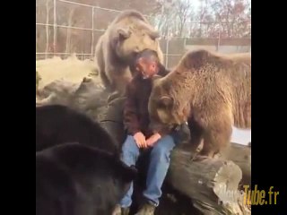 Ces amis existent aussi)