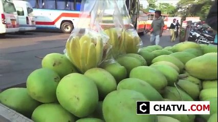 Cách bổ xoài thái mà không phải ai cũng biết