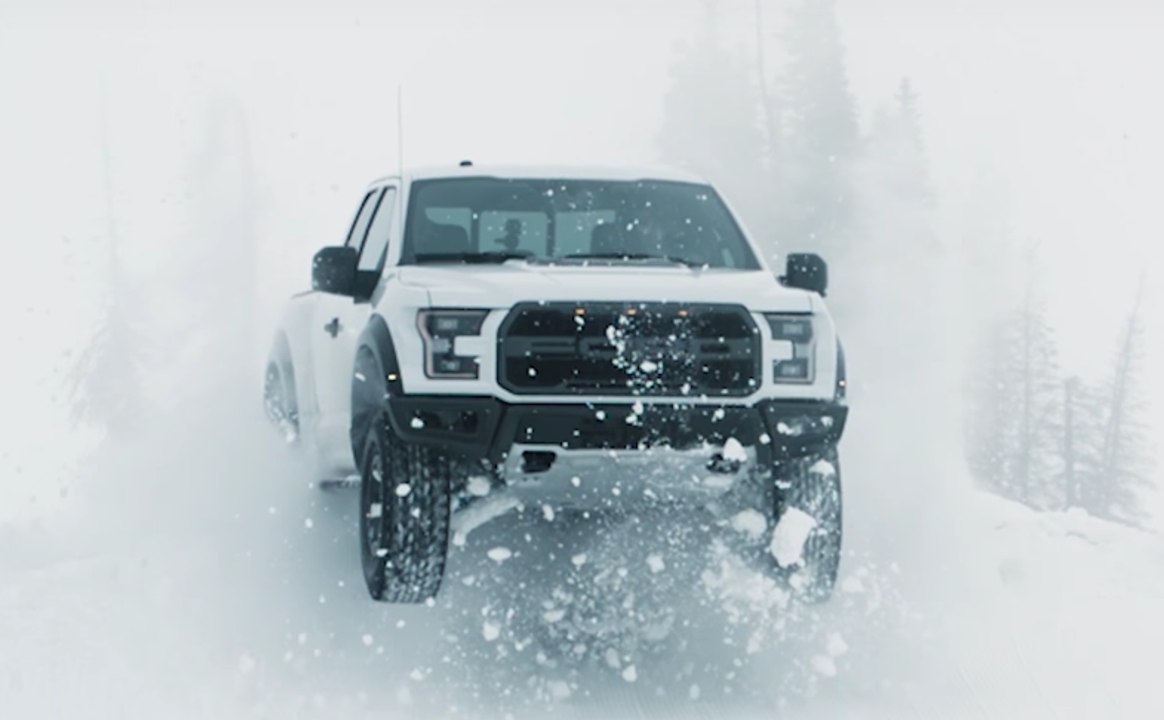 VÍDEO: Ken Block con el Ford F-150 Raptor 2017 en nieve. ¡Brutal!