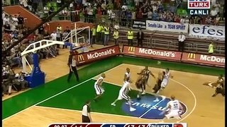 Türk Basketbol Tarihinin En İyi 19 Buzzer'ı