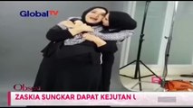 Zaskia Sungkar Dapat Kado dari Sang Ibu